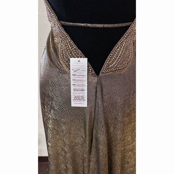 Gold Metallic Dress Flowy - Picture 4 of 4